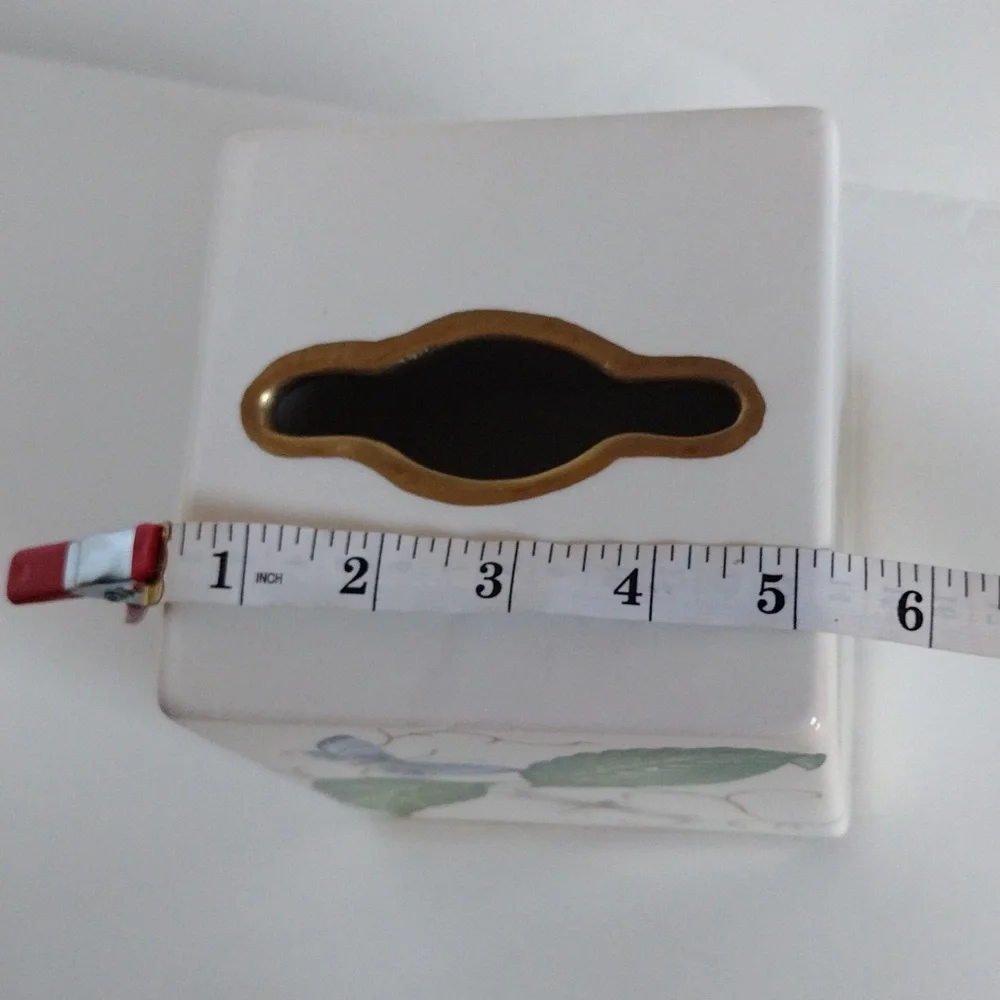 The Mane Lion Elegant White Tissue Box with Gold Accents